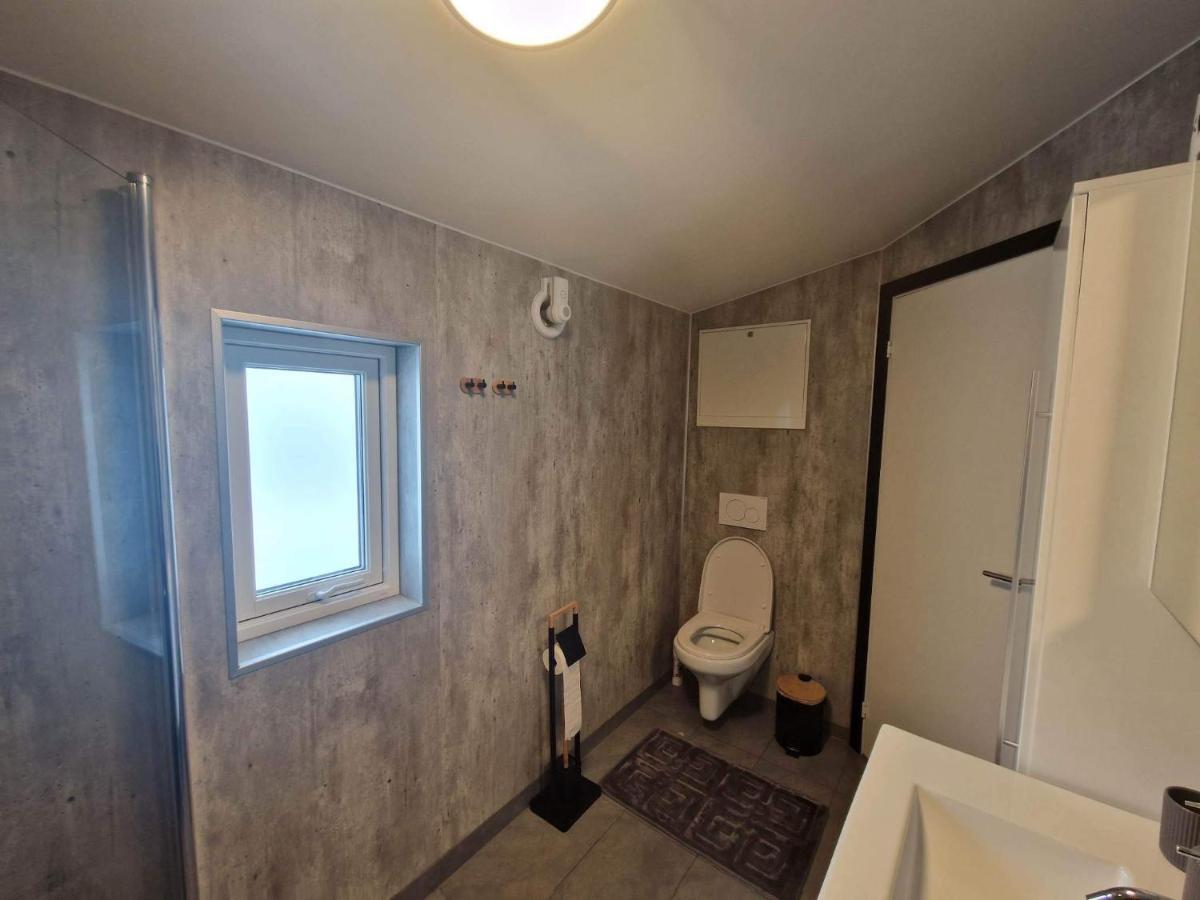 Northern Living 2 Room With Shared Bathroom ทรอมโซ ภายนอก รูปภาพ