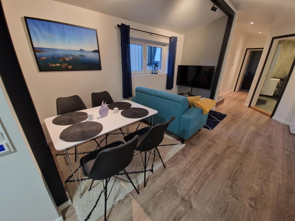 Northern Living 2 Room With Shared Bathroom ทรอมโซ ภายนอก รูปภาพ